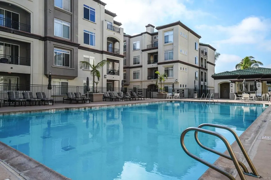 https://cdn.realtyfeed.com/cdn/127/306352588/c32cb693e8b813b56276c8d8dc14af45.webp