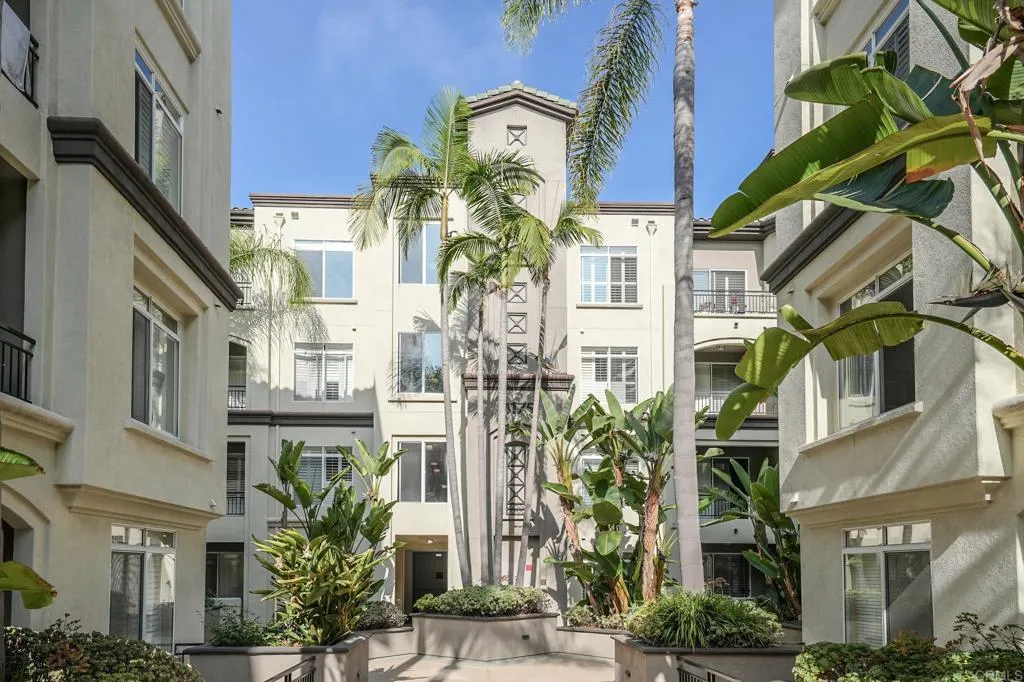 https://cdn.realtyfeed.com/cdn/127/306352588/eff63e640908cf3ad95c751e06aedbac.webp
