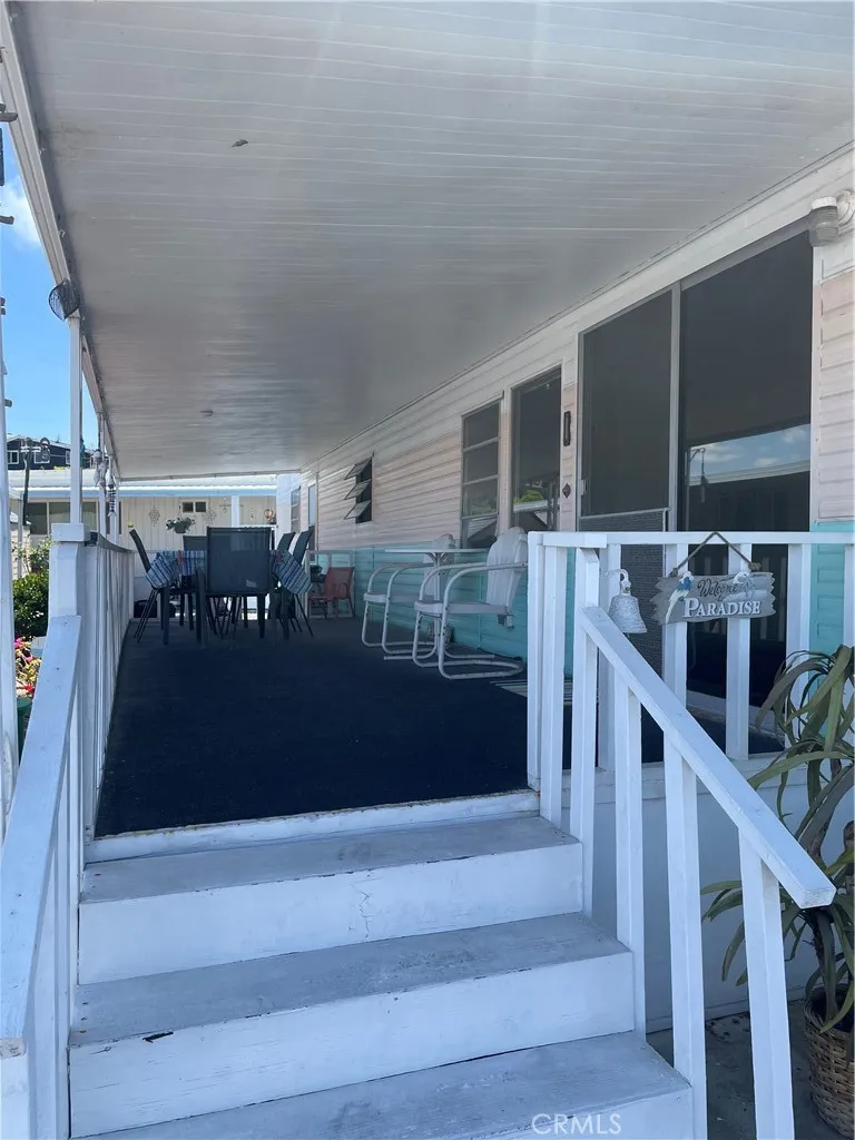 https://cdn.realtyfeed.com/cdn/127/306352810/f66e5d1bcfa165a073497b9a55e7ae58.webp