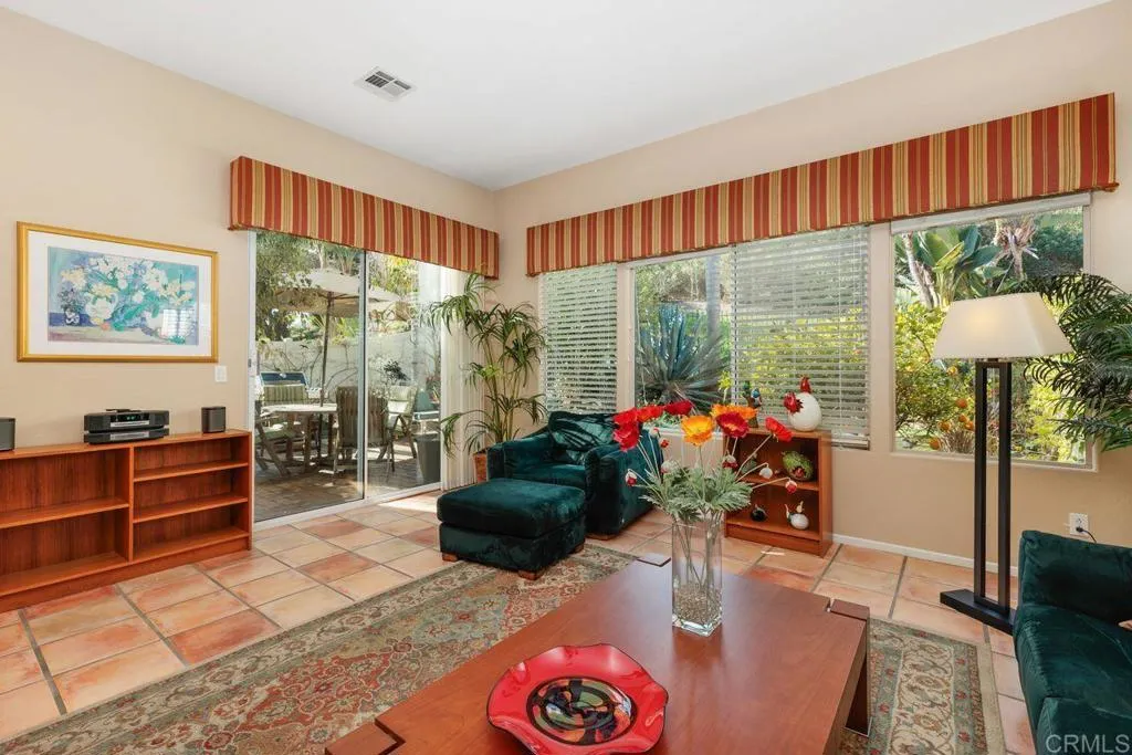 https://cdn.realtyfeed.com/cdn/127/306353132/9a355b9195d86081d5583eeac63dcb5e.webp