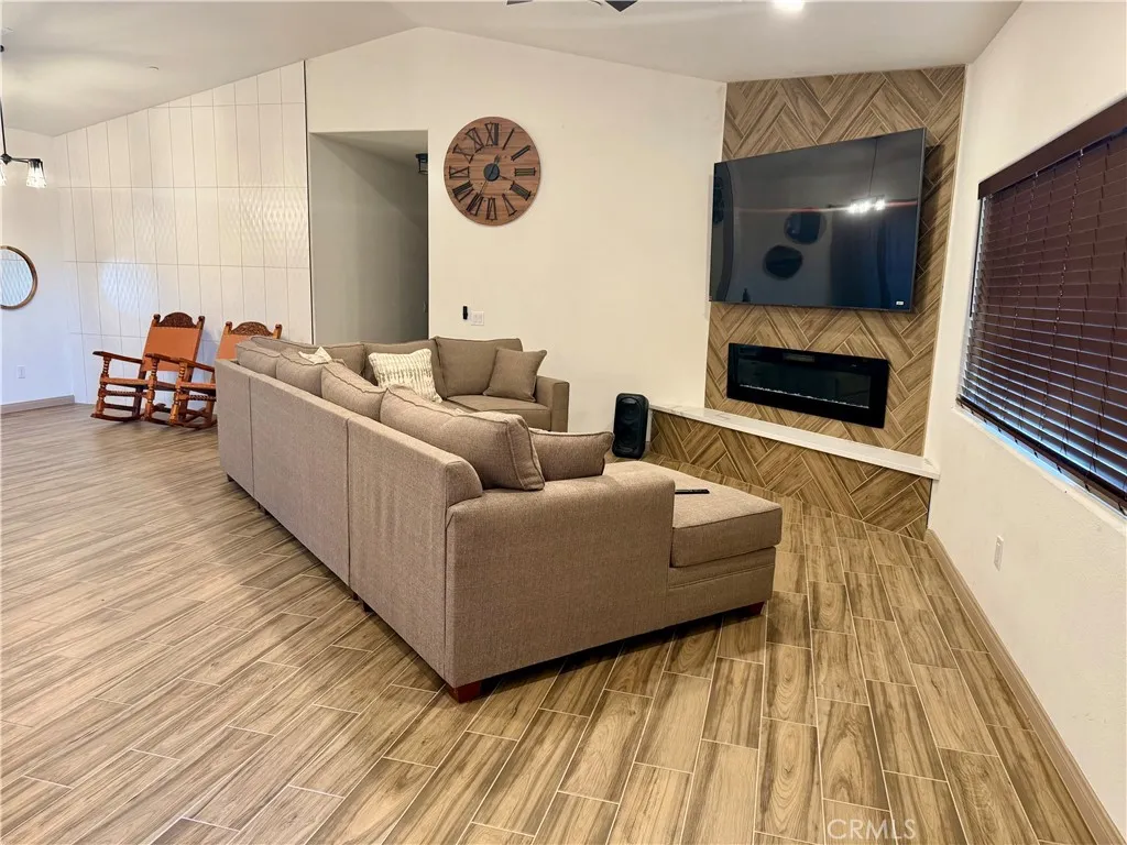 Hesperia, CA 92345