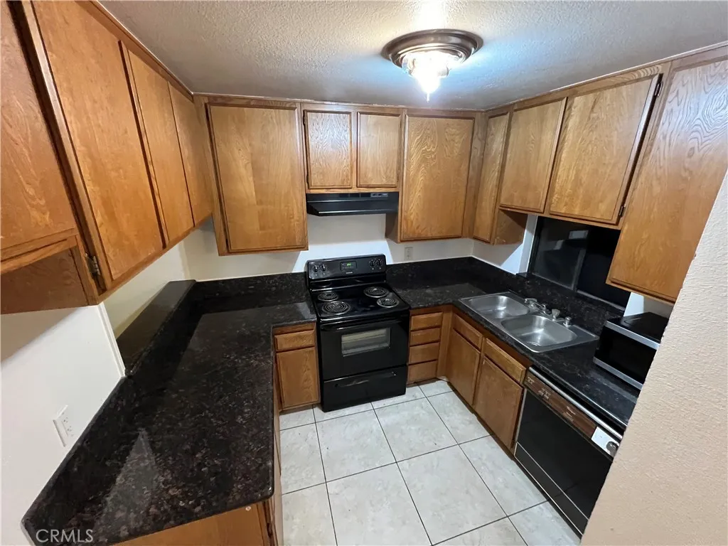 https://cdn.realtyfeed.com/cdn/127/306353310/6382ccf8fea7c2fb1d4958b9a30f6666.webp