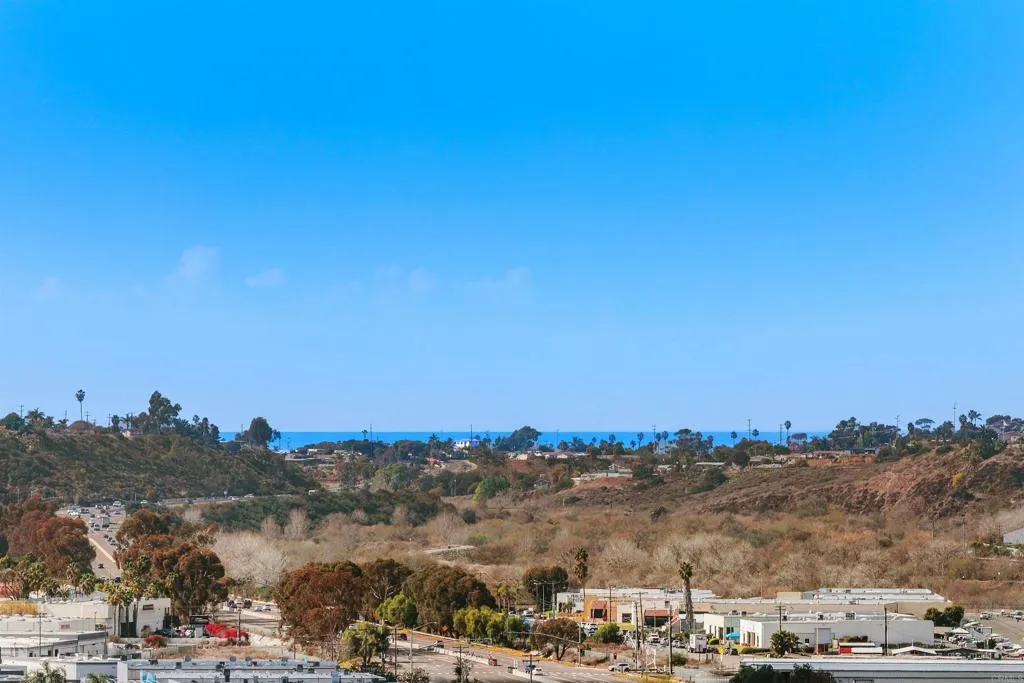https://cdn.realtyfeed.com/cdn/127/306353435/d23a9f449ec471724b46443441169e9b.webp