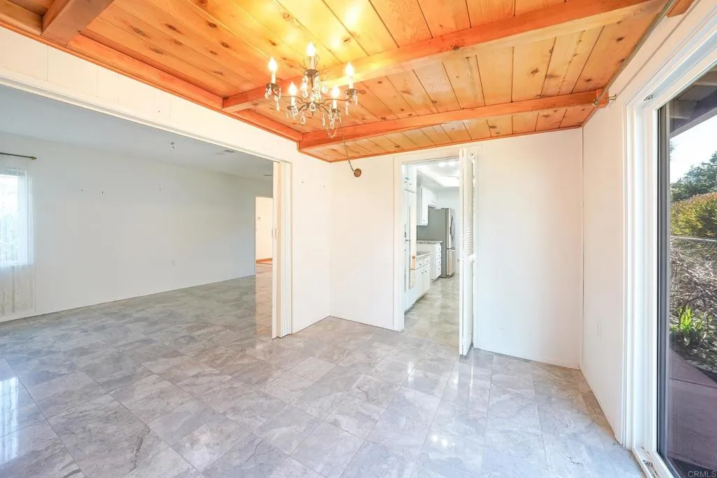 https://cdn.realtyfeed.com/cdn/127/306353664/4a4317591c66760de07f1b43d393cbf3.webp