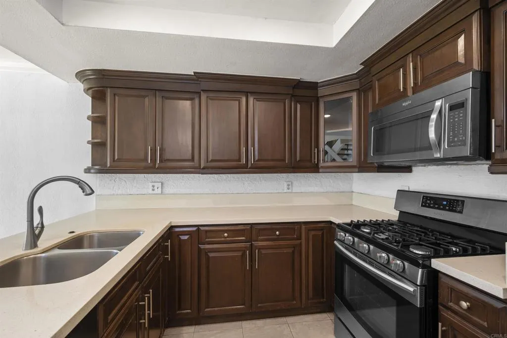 https://cdn.realtyfeed.com/cdn/127/306353787/45254977b4e3d80518b14a308ccc76fd.webp