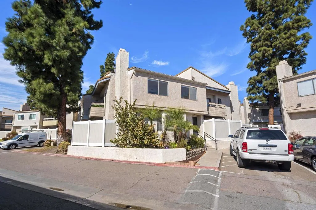 https://cdn.realtyfeed.com/cdn/127/306353787/5c630a9ab91e073b38b6ba04220f8002.webp