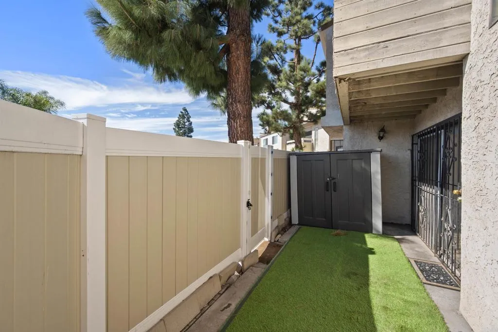 https://cdn.realtyfeed.com/cdn/127/306353787/8bf837026fae7bc9001a53d41a2040a1.webp