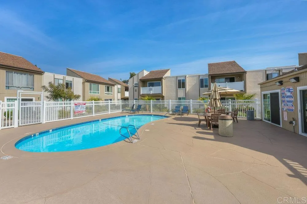 https://cdn.realtyfeed.com/cdn/127/306353840/9eece19a9d65b367fe1867d604cdd837.webp