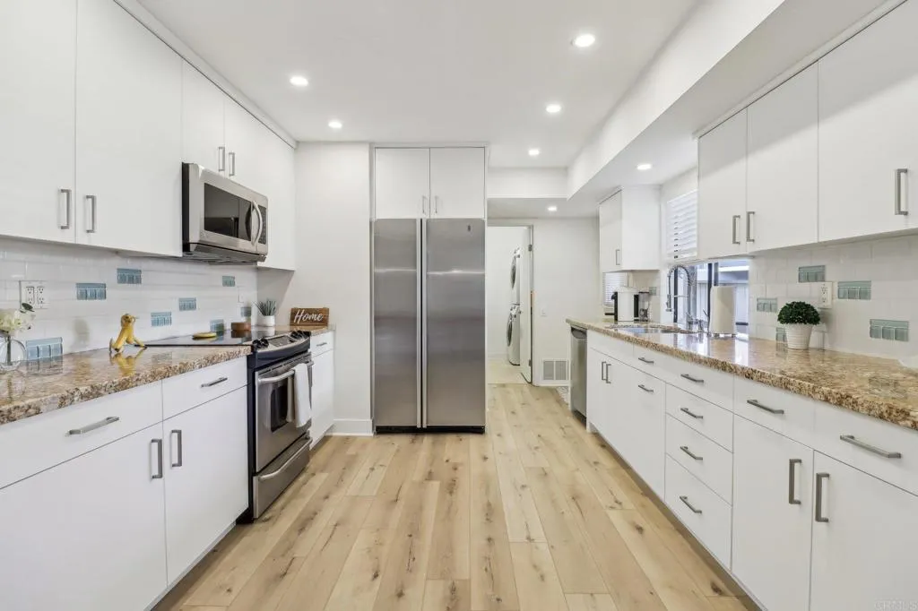 https://cdn.realtyfeed.com/cdn/127/306354270/4ba897f3cd78662242729541c79dc27b.webp