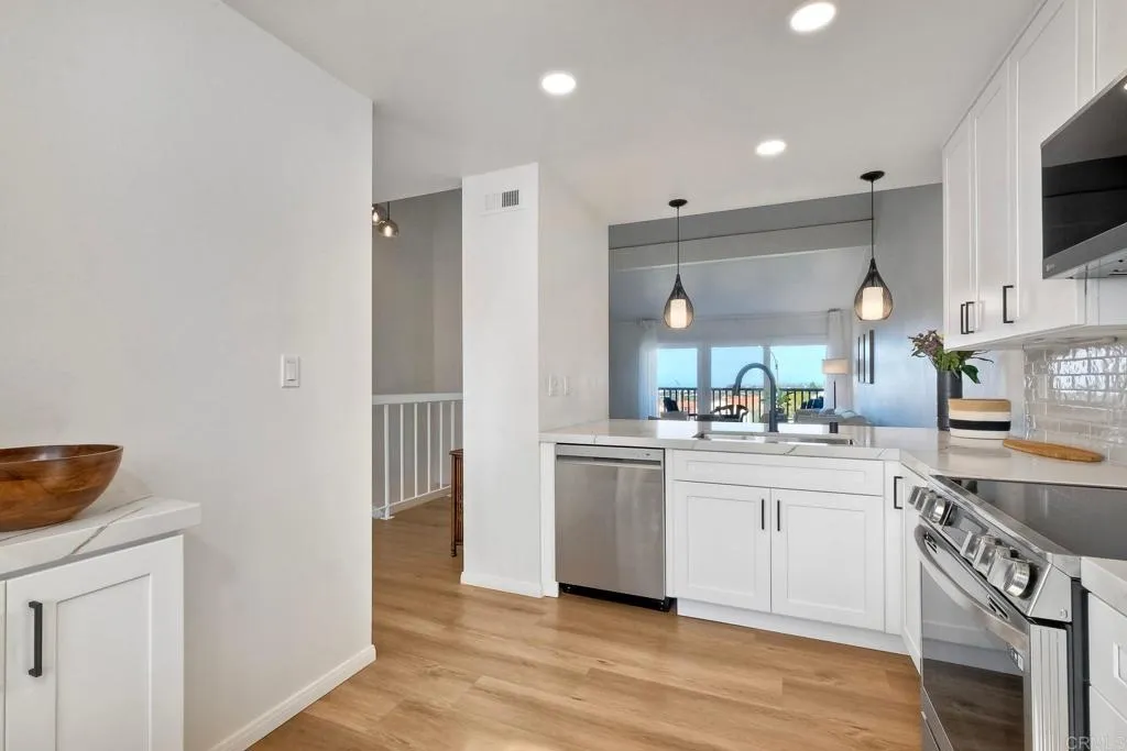 https://cdn.realtyfeed.com/cdn/127/306354710/515f945cac5e9e46ce04c49ef62bd396.webp