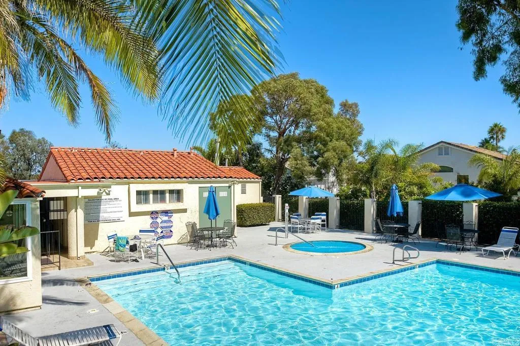 https://cdn.realtyfeed.com/cdn/127/306354710/ae248427b914401df46b7cbd00a6a9b7.webp