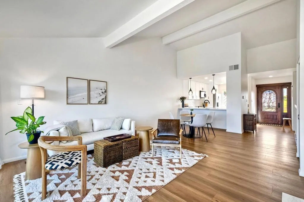 https://cdn.realtyfeed.com/cdn/127/306354710/b7d6d44be45957dc7ce652fae63474e1.webp