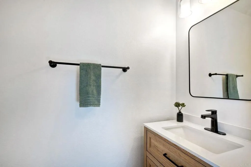 https://cdn.realtyfeed.com/cdn/127/306354710/c7c6fb9312a5fac96e416f512241f585.webp