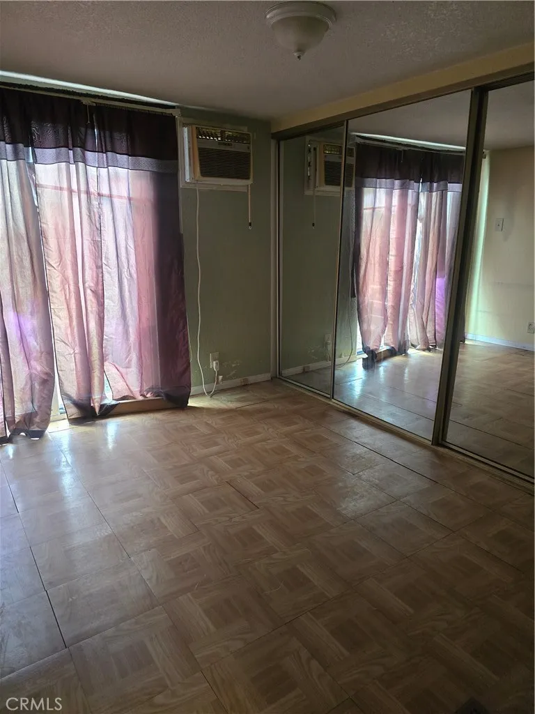 https://cdn.realtyfeed.com/cdn/127/306354889/98ec61329e81b5130d58dc340afa2ce5.webp
