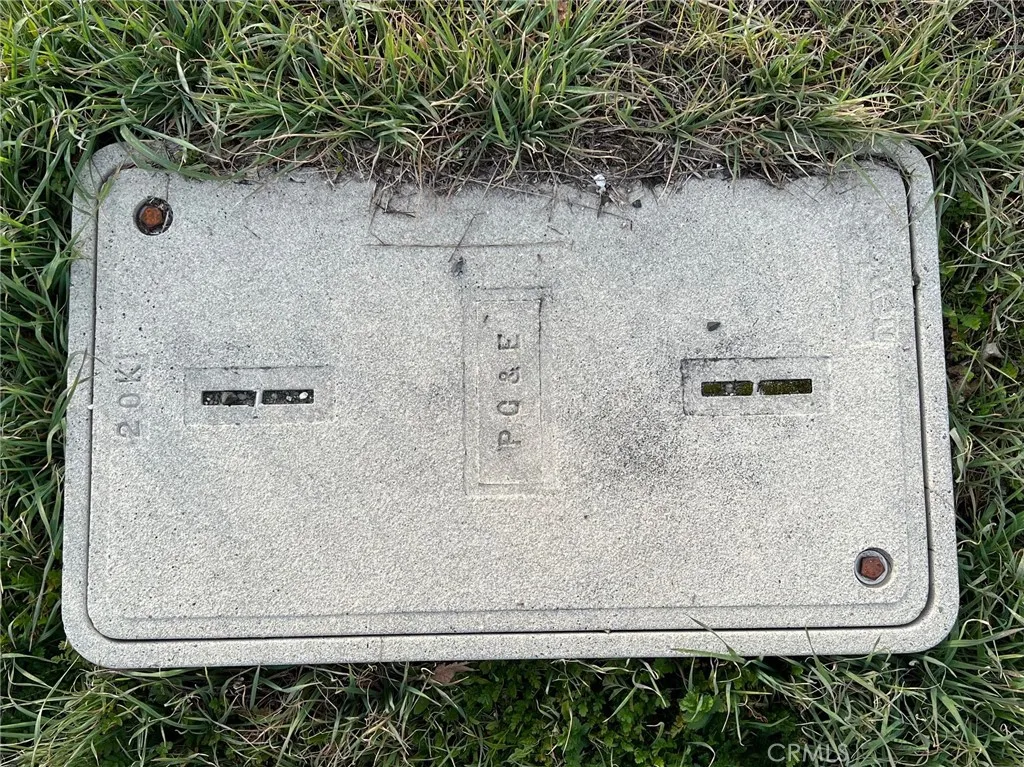 2021 Hampton, Lakeport, Ca 95453 - Photo 4 of 17, Lakeport, CA