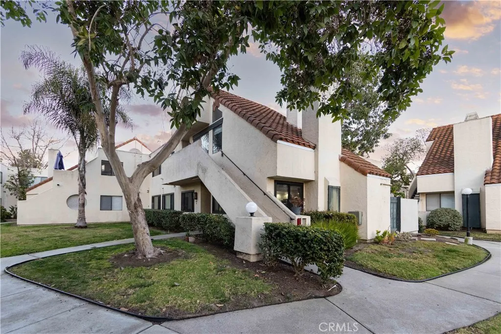 https://cdn.realtyfeed.com/cdn/127/306355692/54e7c11b42f7a7ff2e15639fa0cf388c.webp