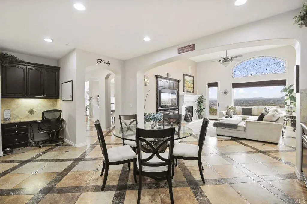 https://cdn.realtyfeed.com/cdn/127/306356066/93319a14600dc61d5a18f8fb0c020e75.webp