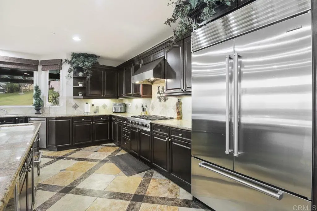 https://cdn.realtyfeed.com/cdn/127/306356066/ba424288339bdfb1c98bff868ab484c8.webp