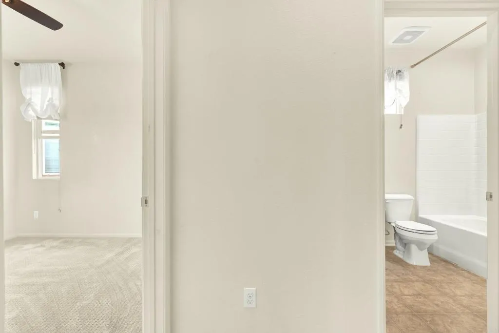 https://cdn.realtyfeed.com/cdn/127/306356116/00c46960aed206e7732cd125aaf7017a.webp
