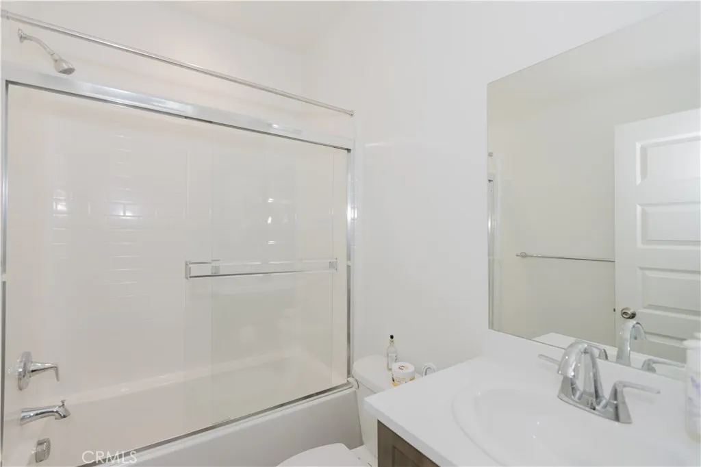 https://cdn.realtyfeed.com/cdn/127/306356131/5077ba4878b24d9c88e430d8f496728b.webp