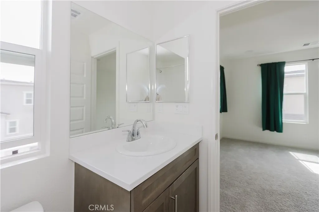 https://cdn.realtyfeed.com/cdn/127/306356131/82903084c21ba071e80535e8f729372c.webp