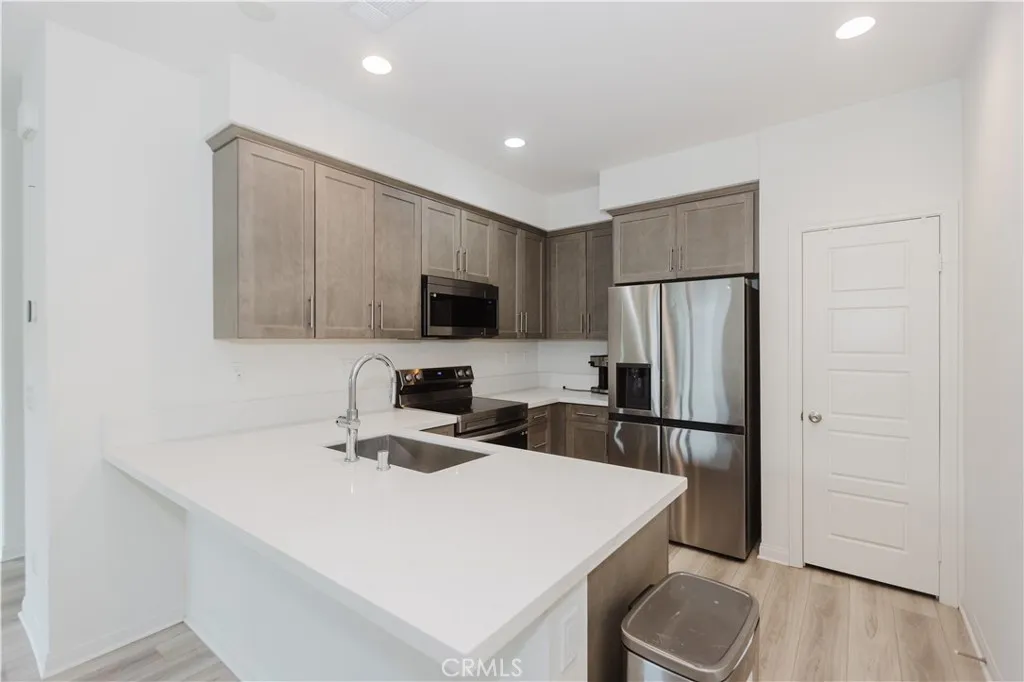 https://cdn.realtyfeed.com/cdn/127/306356131/b18f0b67b904c0865536f00013f9bd63.webp