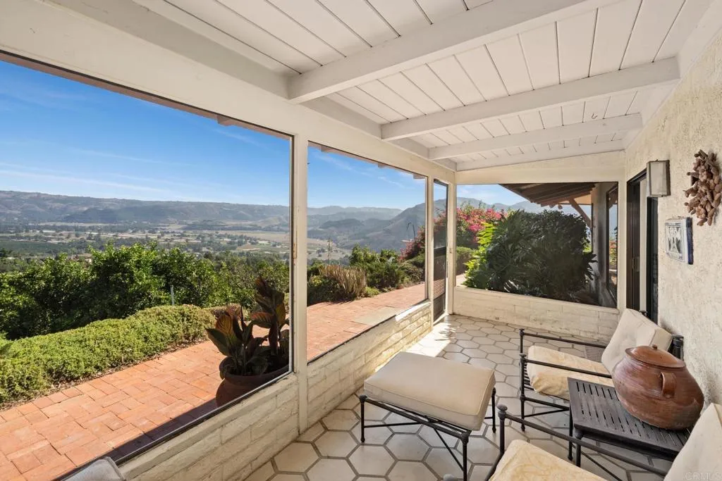 https://cdn.realtyfeed.com/cdn/127/306356367/947db3640d469a9f875ff9071035e0dc.webp