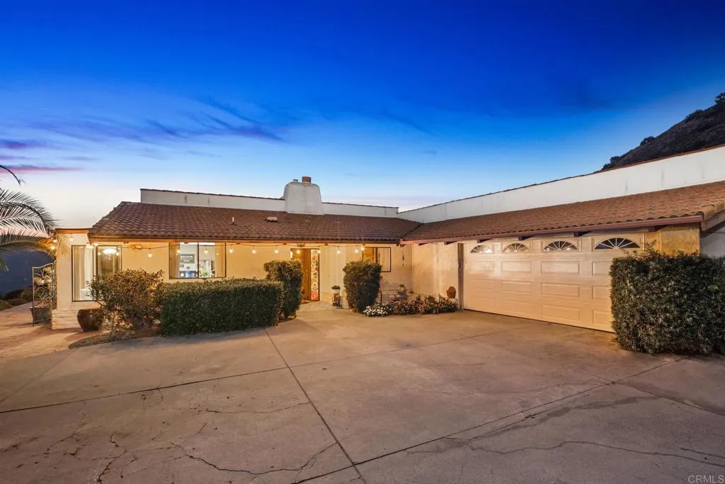 https://cdn.realtyfeed.com/cdn/127/306356367/b9d949fb5e9c3cc0fe5503edfc1a9a93.webp