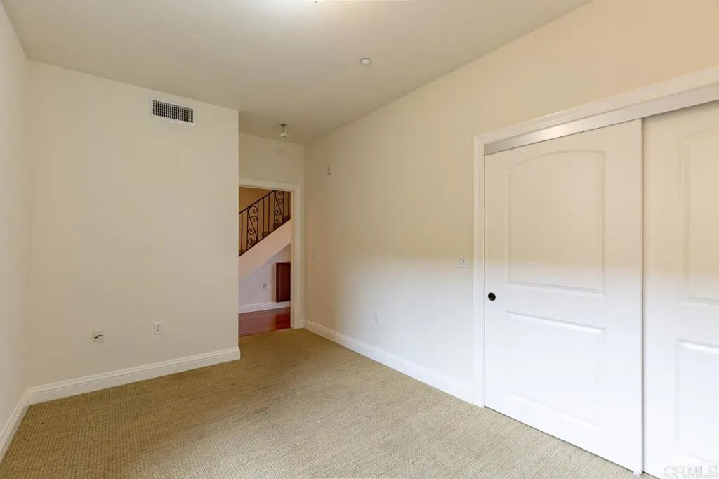 Photo #6: NDP2501099 Listing 