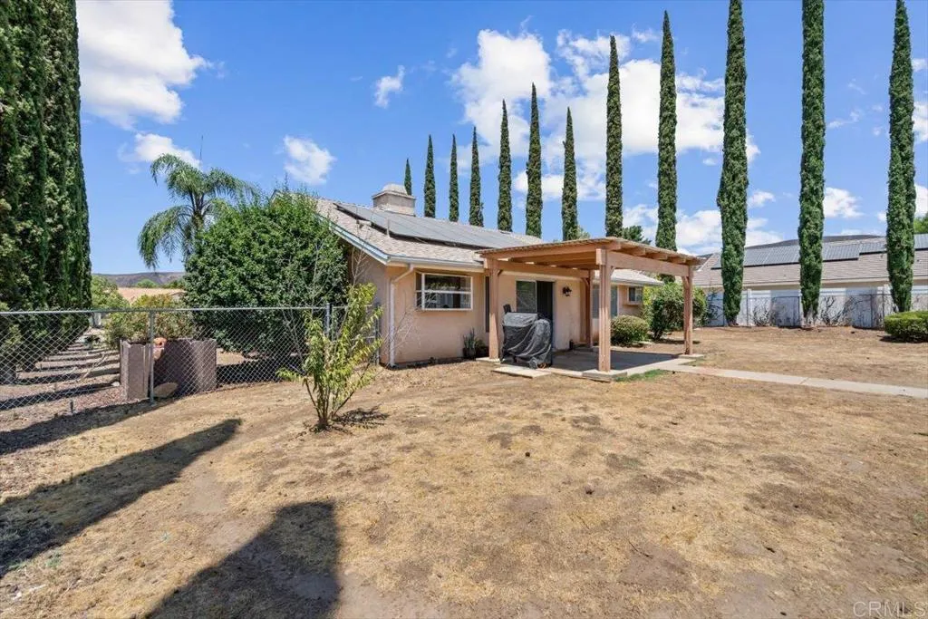 https://cdn.realtyfeed.com/cdn/127/306357251/cf960c5d024a463b579cc2178a2a71db.webp