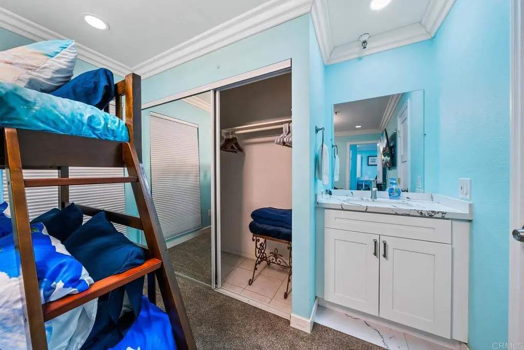 https://cdn.realtyfeed.com/cdn/127/306357353/8cd2608f8b29079010516d4245156eee.webp