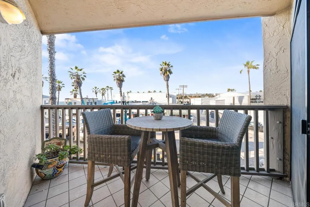 https://cdn.realtyfeed.com/cdn/127/306357353/a40691f51856fc0bfc63b84c03878a45.webp