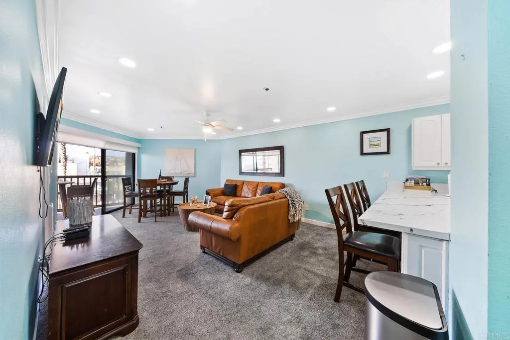 https://cdn.realtyfeed.com/cdn/127/306357353/d225211f34bb3b87c5f53c776a338a1d.webp
