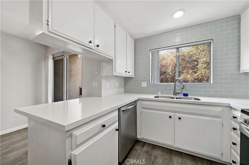 Photo #14: SW25017539 Listing: Photo #14