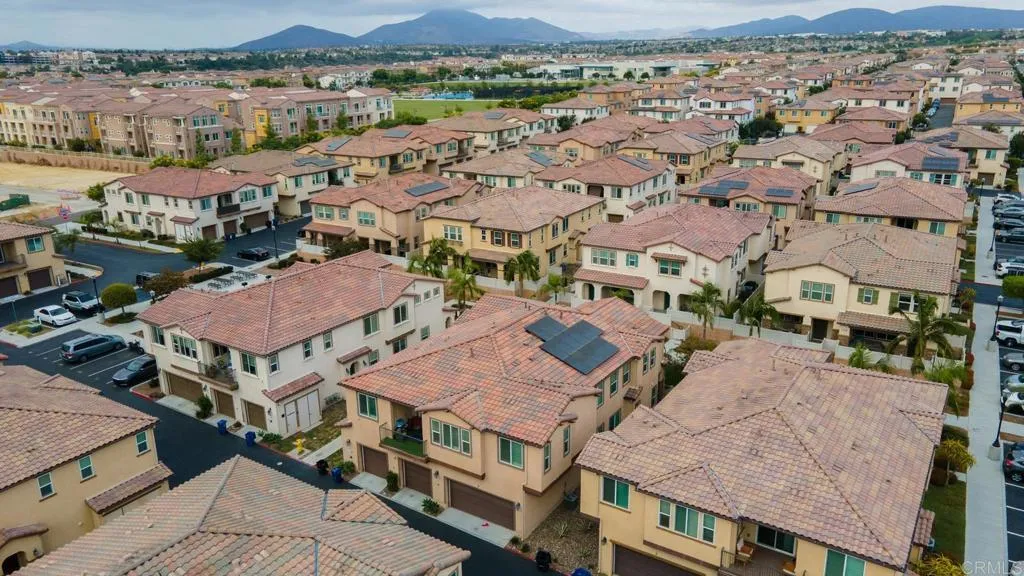 https://cdn.realtyfeed.com/cdn/127/306357381/f293909352371b994df68145793b3a81.webp