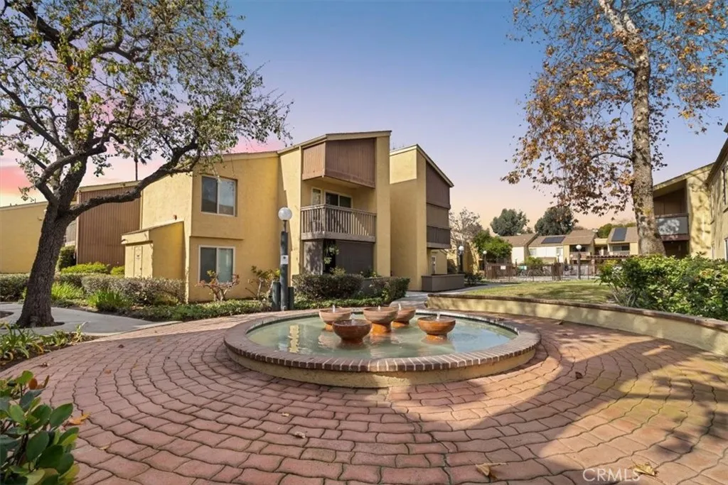 https://cdn.realtyfeed.com/cdn/127/306357680/b8db73c30ec2334501005ab25fc3c431.webp