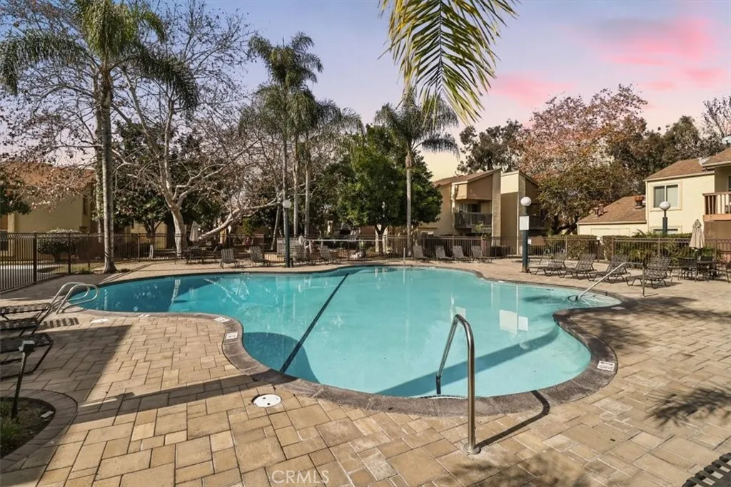 https://cdn.realtyfeed.com/cdn/127/306357680/de0248c2e9b64d411028281cc7b188b0.webp