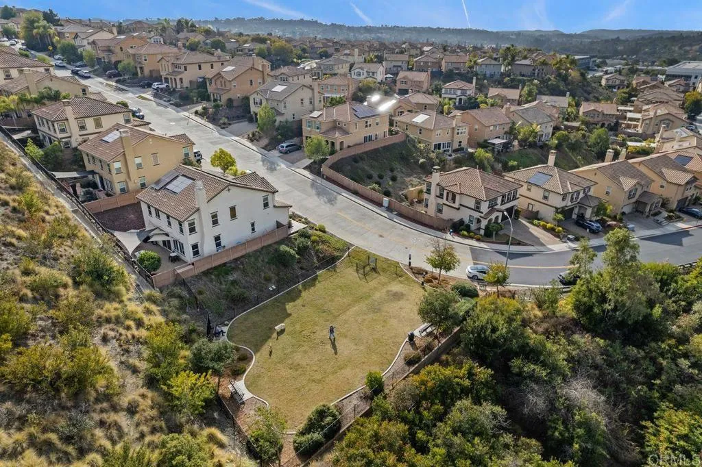 https://cdn.realtyfeed.com/cdn/127/306357684/9f77de5d3a74be9702f18b8566003316.webp