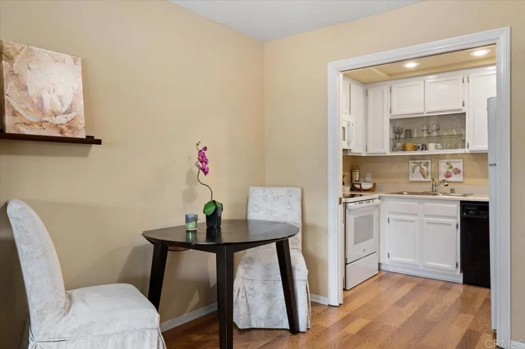 https://cdn.realtyfeed.com/cdn/127/306357807/0e374ddf7288238063ffdb839c8d7735.webp
