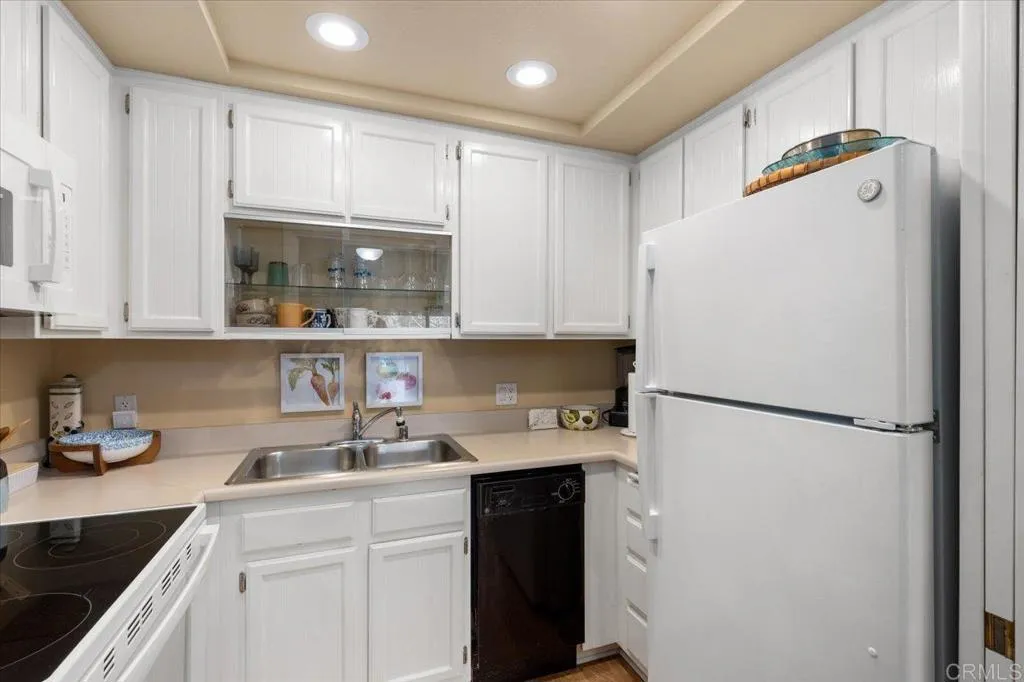 https://cdn.realtyfeed.com/cdn/127/306357807/5fee6a8f2a07c9afcea450d59ab64db9.webp