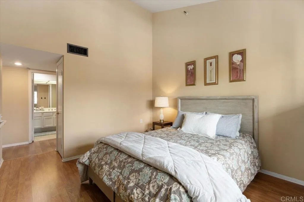 https://cdn.realtyfeed.com/cdn/127/306357807/f015f4143d4ab97004bd5d953e063520.webp