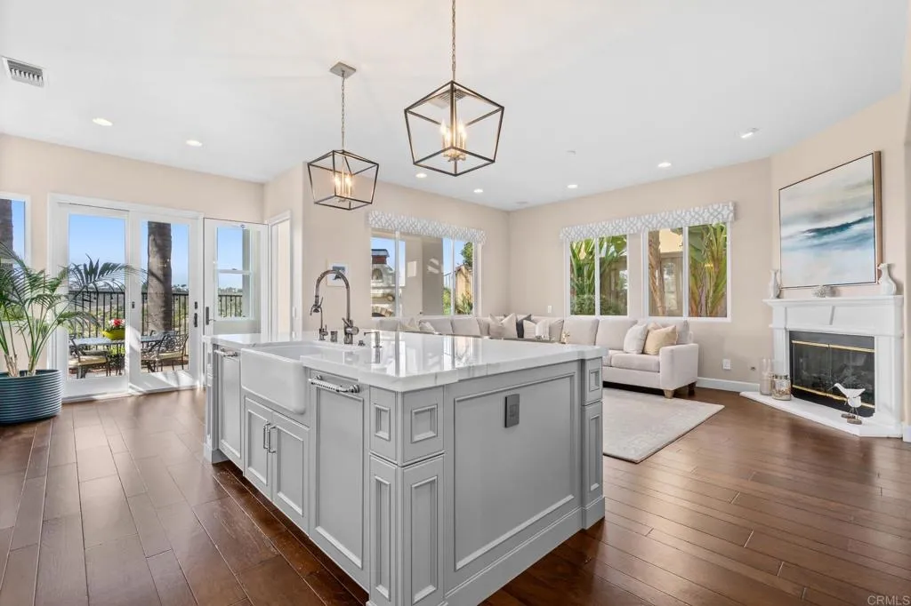 https://cdn.realtyfeed.com/cdn/127/306358361/01c495d0452a70bb8d5c94679c5b1916.webp