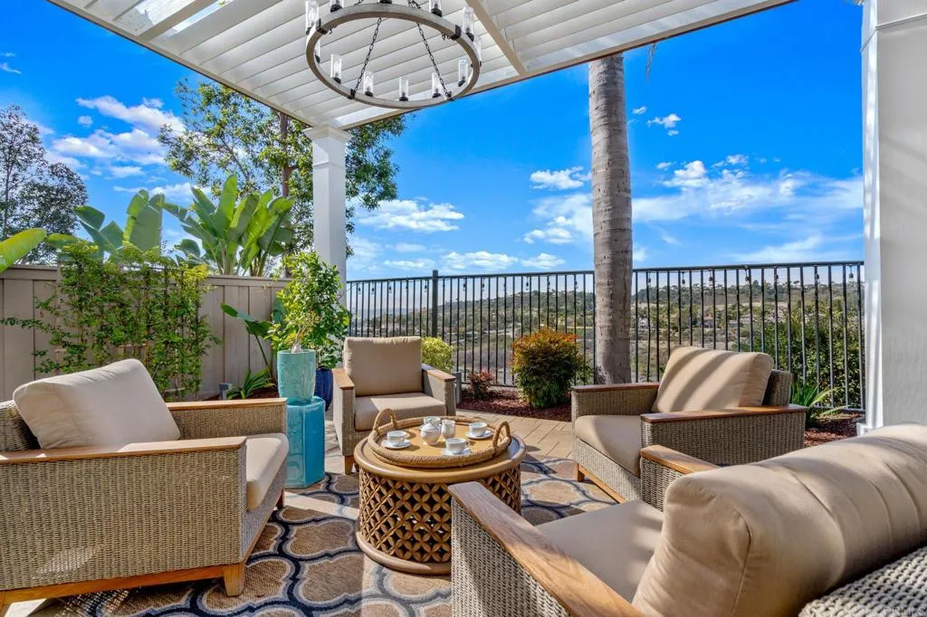 https://cdn.realtyfeed.com/cdn/127/306358361/f595156ad5214e6c6204cd61d40d51ad.webp