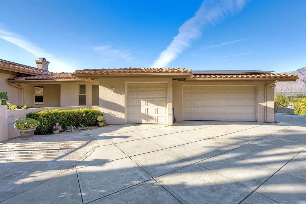https://cdn.realtyfeed.com/cdn/127/306358432/3b50b74e0a27bde88e2a12559b0d1f75.webp