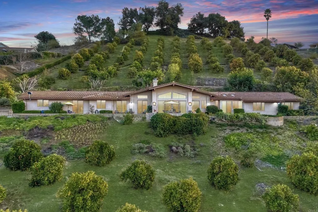 https://cdn.realtyfeed.com/cdn/127/306358432/a78a3a7df473a6aa9caeede1c19cacf3.webp