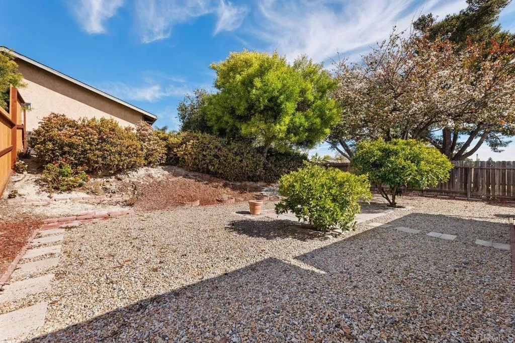 https://cdn.realtyfeed.com/cdn/127/306359114/cbad62f5d2fd91719aff6cf7a824e70e.webp