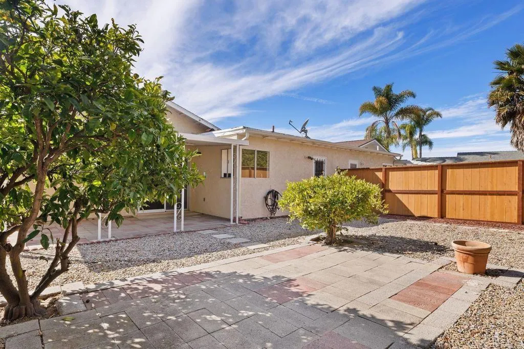 https://cdn.realtyfeed.com/cdn/127/306359114/f0a48bb230ca1d4ee5d4d88e86372d06.webp