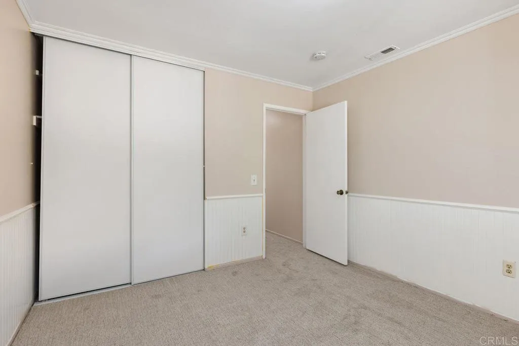 https://cdn.realtyfeed.com/cdn/127/306359114/f87c8d0ea1e72cffc7ec38c69504e11b.webp