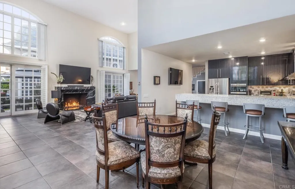 https://cdn.realtyfeed.com/cdn/127/306359118/f524ce19d6c0051afcb20bd6c567eda2.webp