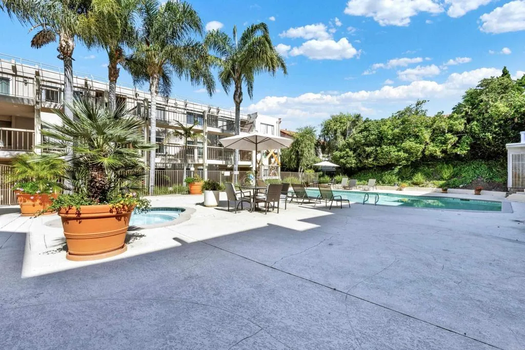 https://cdn.realtyfeed.com/cdn/127/306359165/7a7d4929981e77414c6ad31077202e47.webp